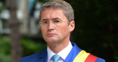 LOVITURA FULGERĂTOARE: Primarul liberal de Petroșani candidează din partea PSD