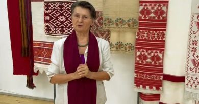 Roşu, culoarea primordială. În lumea fascinantă a coloranţilor cu Florica Zaharia