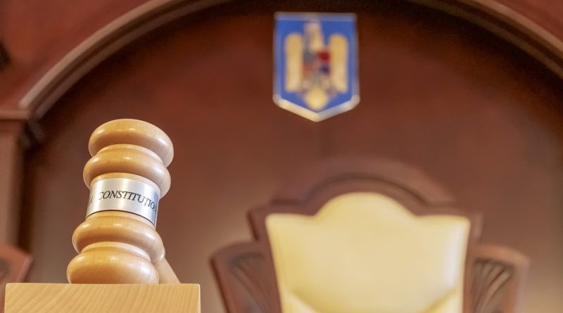 CCR va judeca cele două cereri de anulare a primului tur de scrutin al alegerilor prezidenţiale