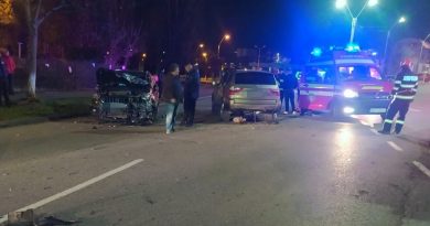 Accident rutier în Hunedoara. Patru victime au fost transportate la spital